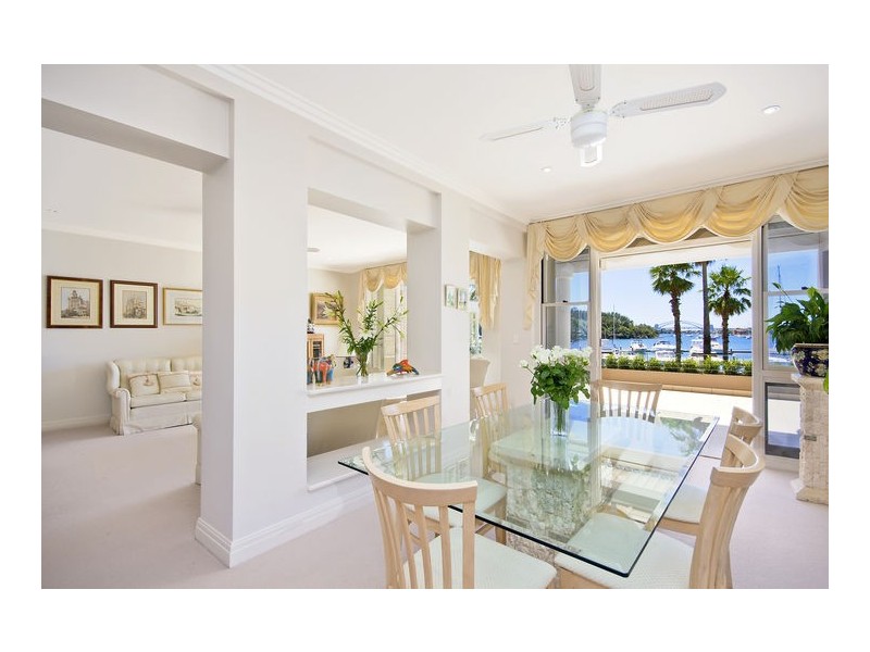 13 / 2-10 Le Vesinet Drive, Hunters Hill NSW 2110