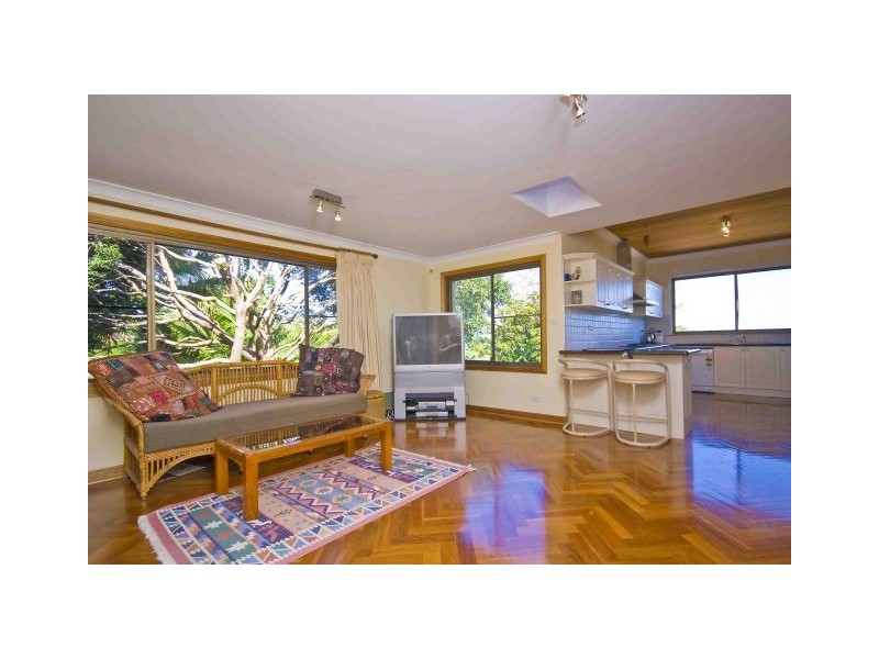 10 Lyndhurst Crescent, Hunters Hill NSW 2110