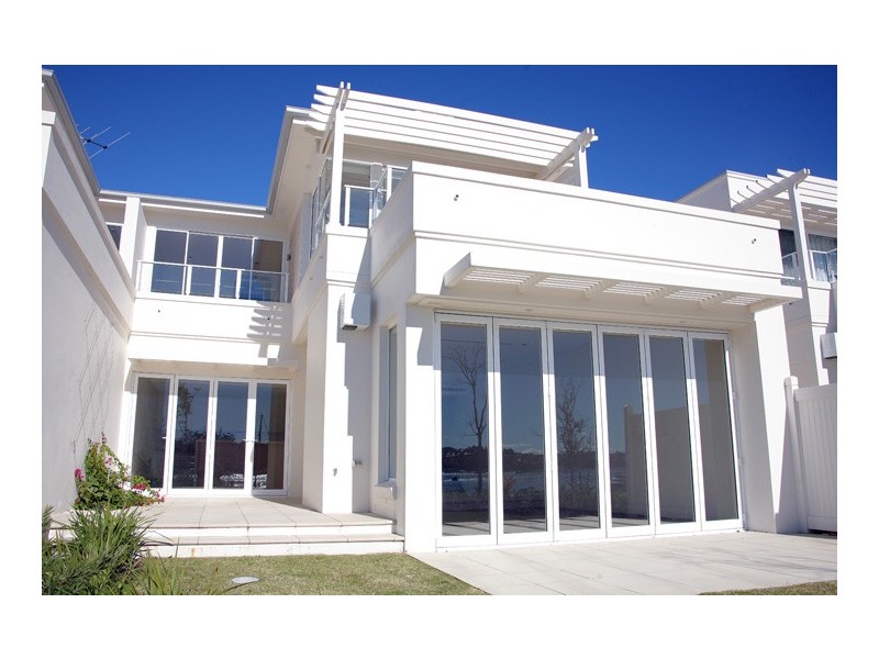 153 Peninsula Drive, Breakfast Point NSW 2137