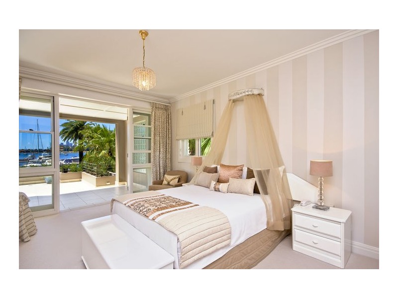 13/2-10 Le Vesinet Drive, Hunters Hill NSW 2110