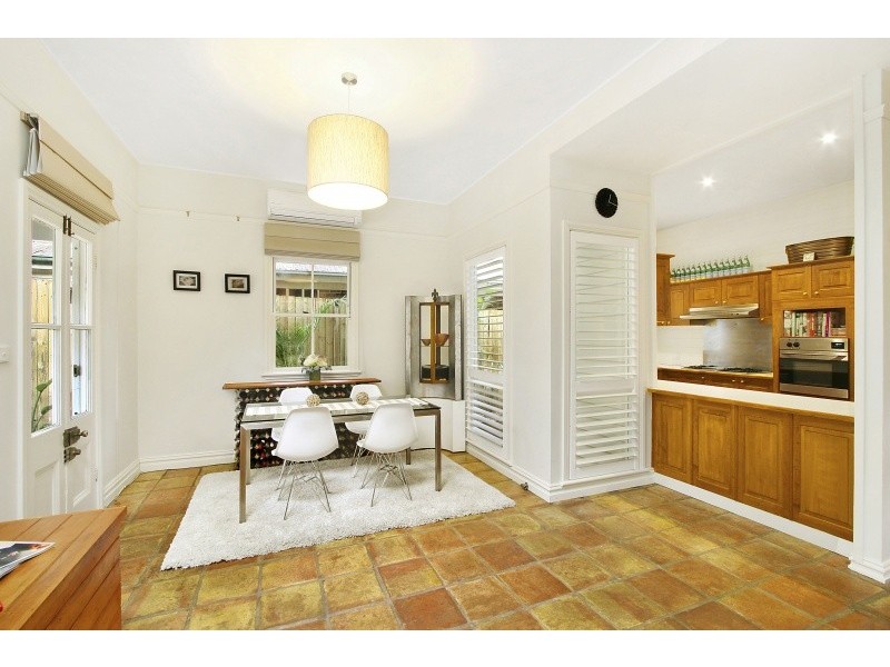 6A Batemans Road, Gladesville NSW 2111