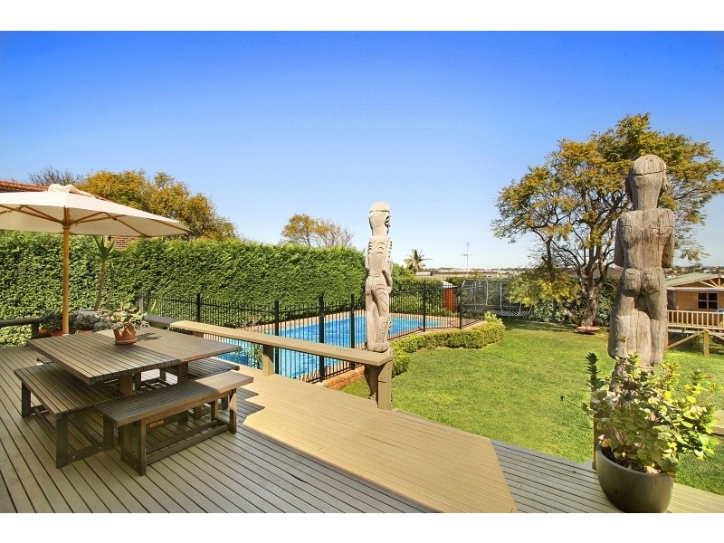 11 Prince Edward Parade, Hunters Hill NSW 2110