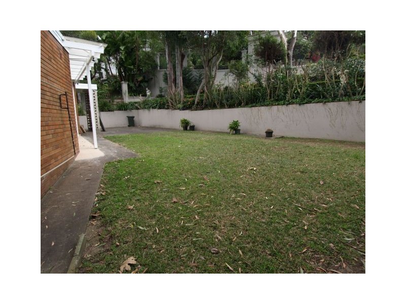 10 Carisbrook Street, Linley Point NSW 2066