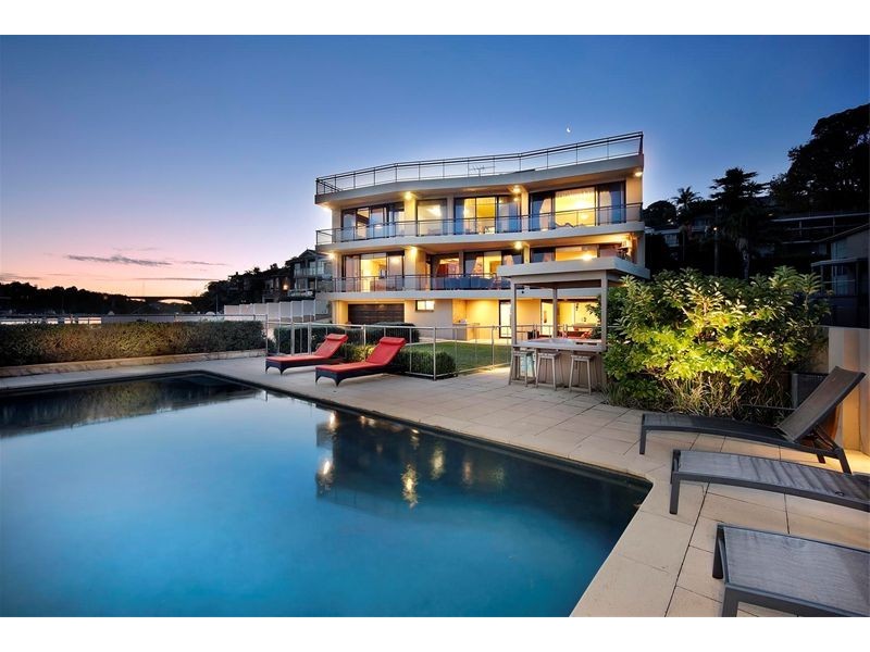 28 Lyndhurst Crescent, Hunters Hill NSW 2110
