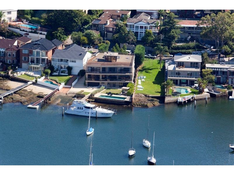 28 Lyndhurst Crescent, Hunters Hill NSW 2110