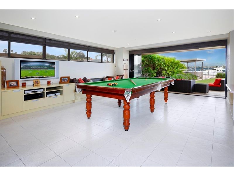 28 Lyndhurst Crescent, Hunters Hill NSW 2110
