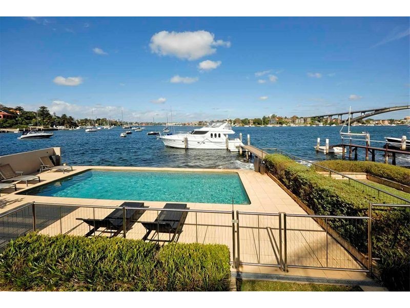 28 Lyndhurst Crescent, Hunters Hill NSW 2110