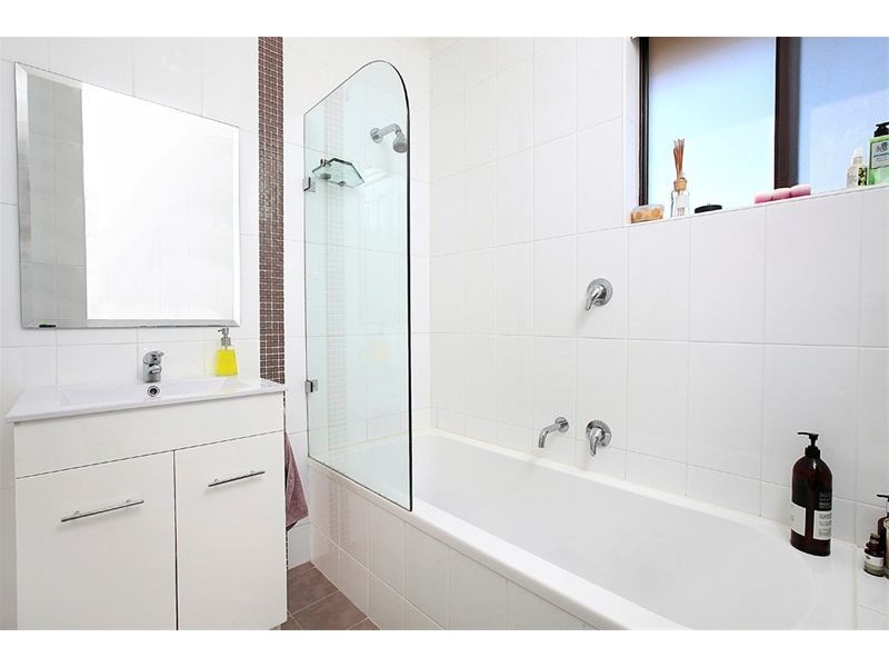 12/8 Pittwater Road, Gladesville NSW 2111