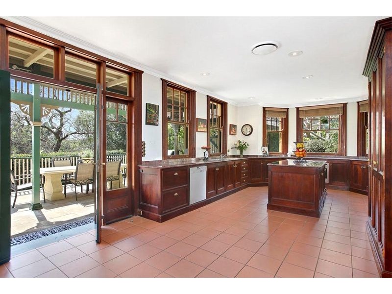 16 Ferdinand Street, Hunters Hill NSW 2110