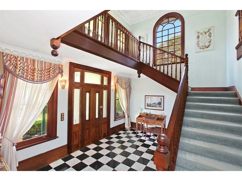 16 Ferdinand Street, Hunters Hill NSW 2110