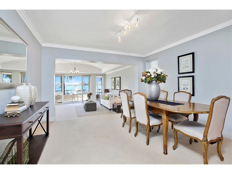 12/2-10 Le Vesinet Drive, Hunters Hill NSW 2110