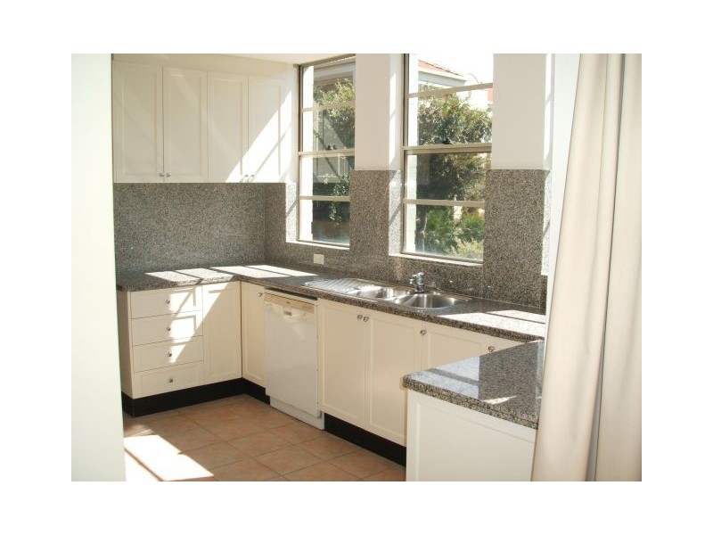 5  Le Vesinet Drive, Hunters Hill NSW 2110