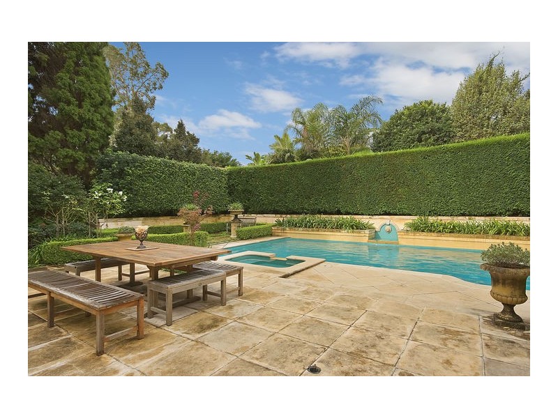 4 Wybalena Road, Hunters Hill NSW 2110