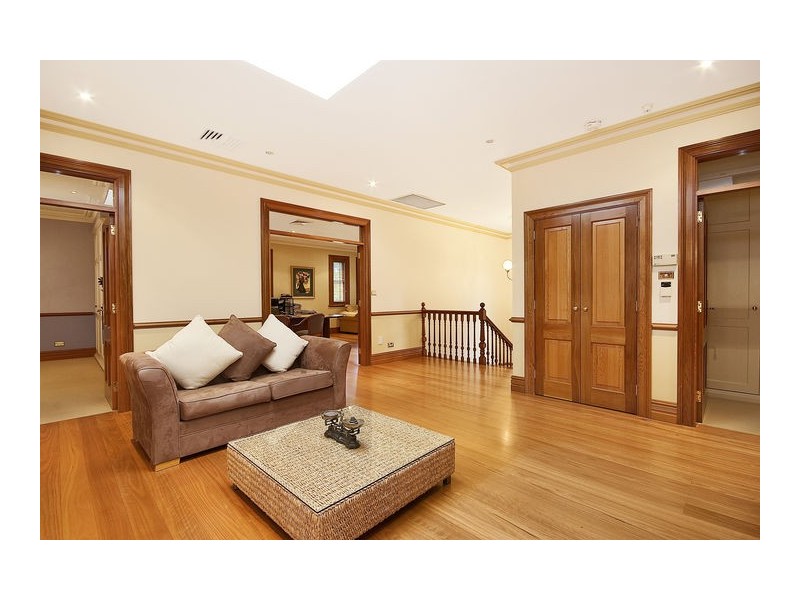 4 Wybalena Road, Hunters Hill NSW 2110