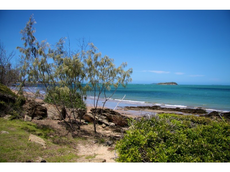 6 Hideaway Road, Zilzie QLD 4710