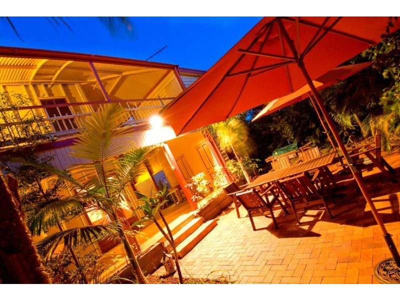 8 Phillip Street, Emu Park QLD 4710