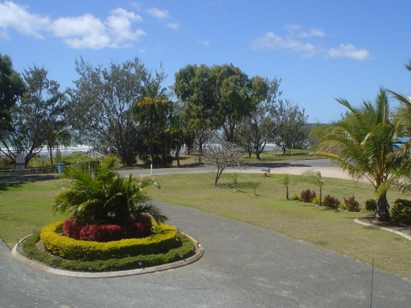 942 Scenic Highway, Kinka Beach QLD 4703