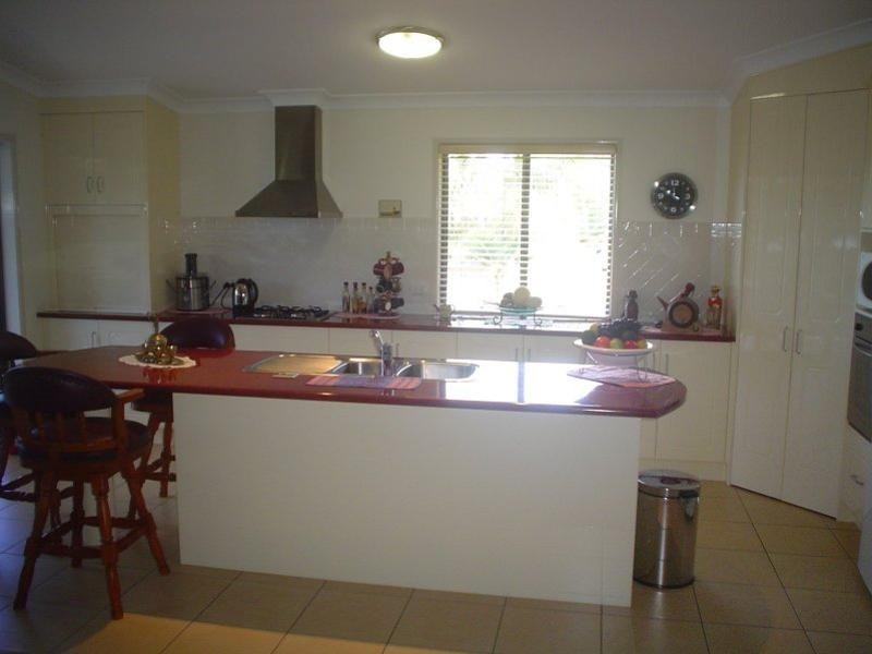 942 Scenic Highway, Kinka Beach QLD 4703