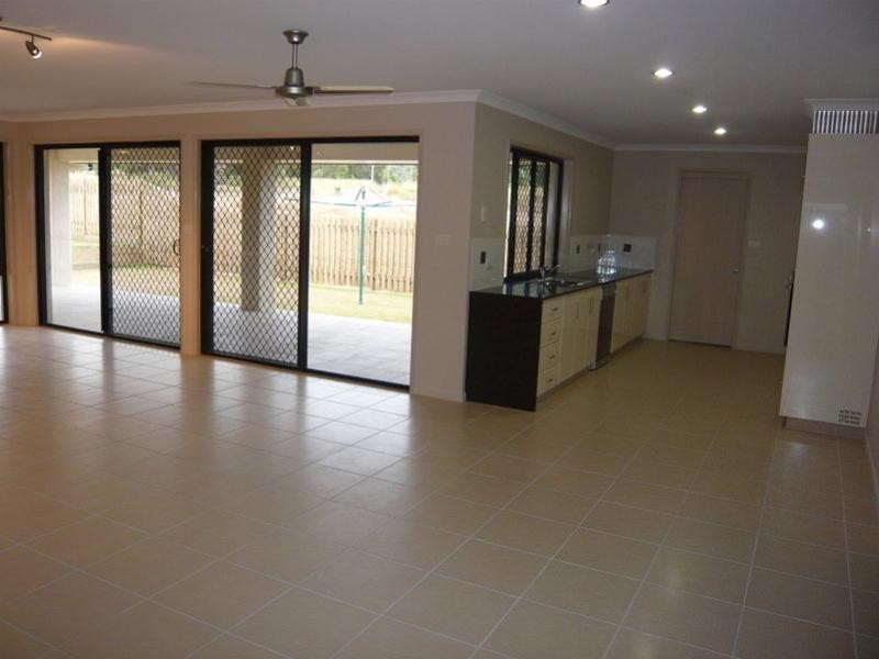 18 Amalfi Drive, Emu Park QLD 4710