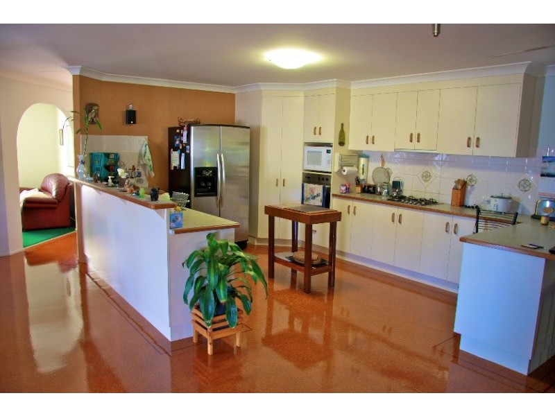 36 Thomas Street, Emu Park QLD 4710
