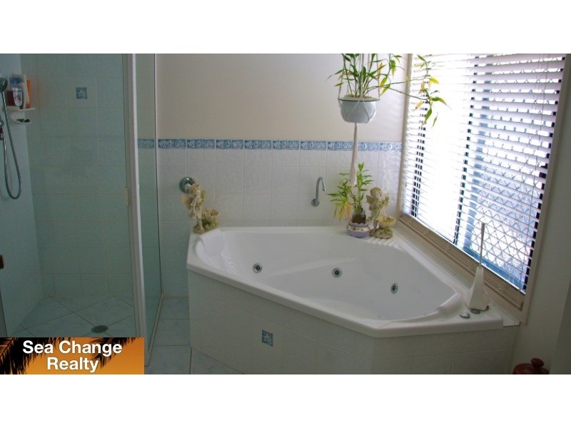 10 Triton Close, Emu Park QLD 4710