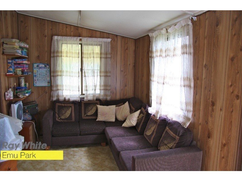 6 Meadow Street, Keppel Sands QLD 4702