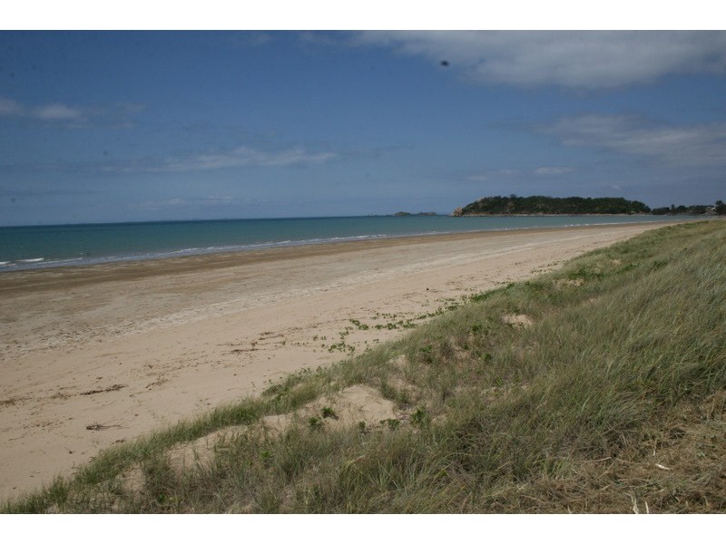 2 Dingwall Street, Keppel Sands QLD 4702