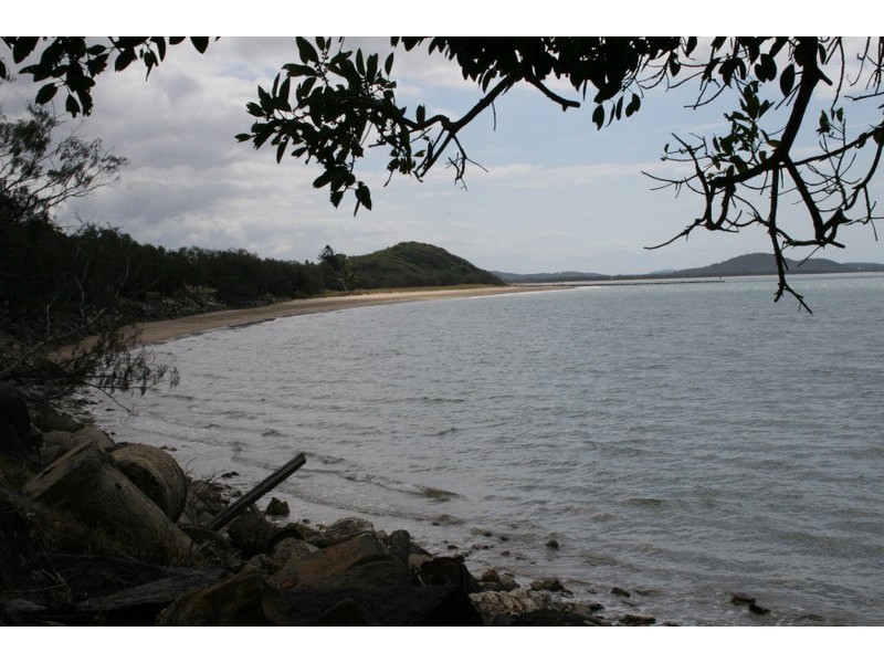 2 Dingwall Street, Keppel Sands QLD 4702