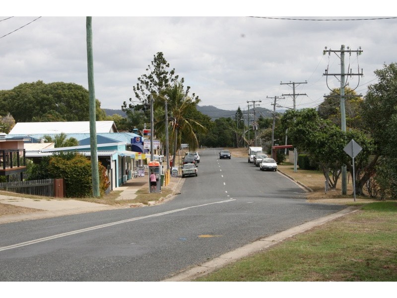 2 Dingwall Street, Keppel Sands QLD 4702
