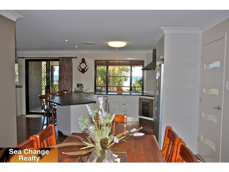6 Coolwaters Esplande, Kinka Beach QLD 4703