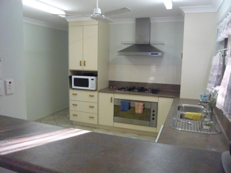 72 Schofield Parade, Keppel Sands QLD 4702