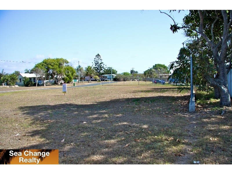 7 Kennedy Street, Emu Park QLD 4710