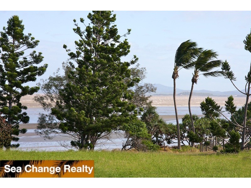 17 Kennedy Street, Emu Park QLD 4710