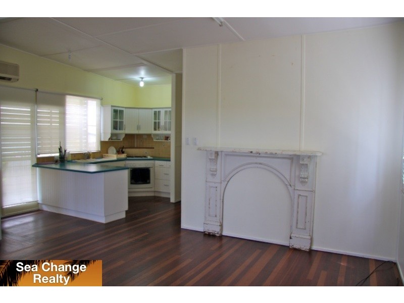 24   Esplande, Emu Park QLD 4710