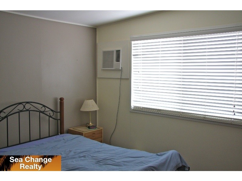 24   Esplande, Emu Park QLD 4710