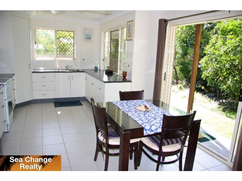 10 Eagle Place, Emu Park QLD 4710