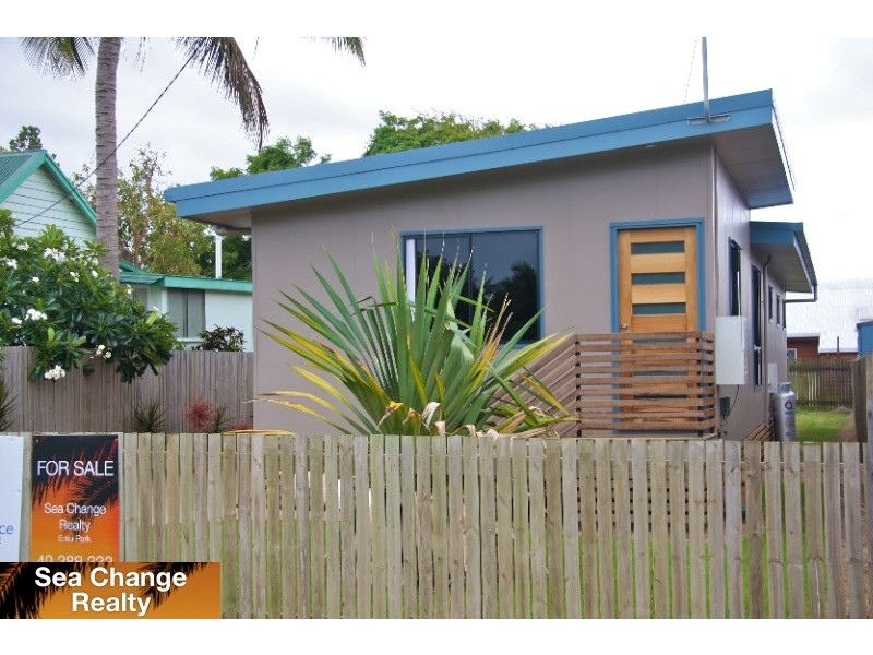 11 Dingwall Street, Keppel Sands QLD 4702
