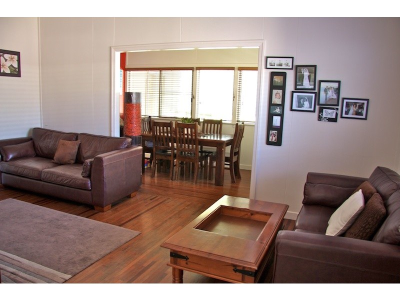 32 George Street, Emu Park QLD 4710