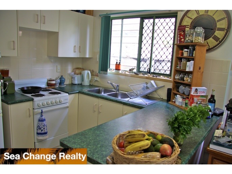 27 Sleeman Street, Emu Park QLD 4710
