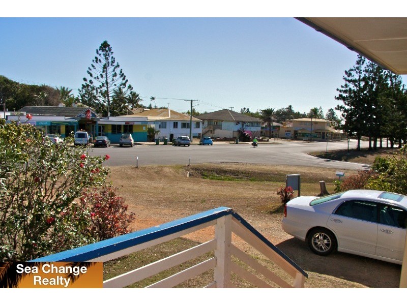 18 Granville St, Emu Park QLD 4710