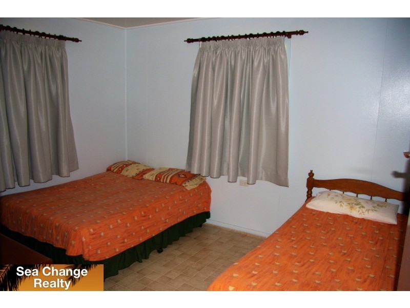 18 Granville St, Emu Park QLD 4710