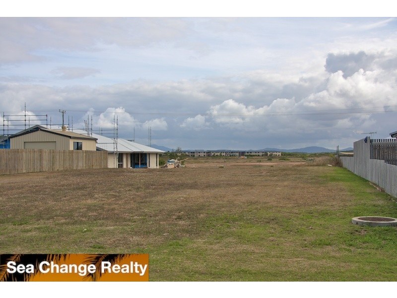 6  Trochus Ave, Emu Park QLD 4710