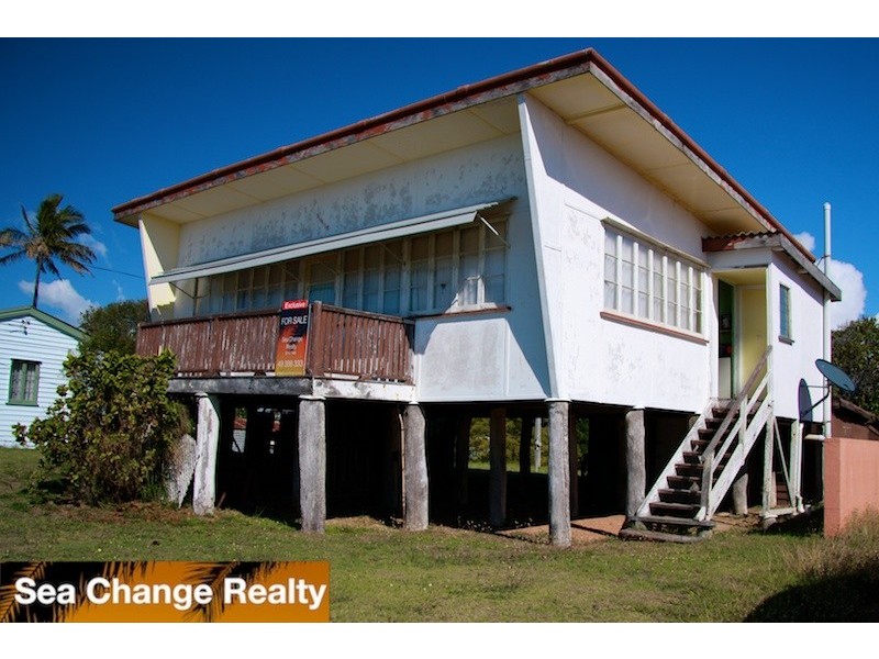 20 Schofield Pde, Keppel Sands QLD 4702
