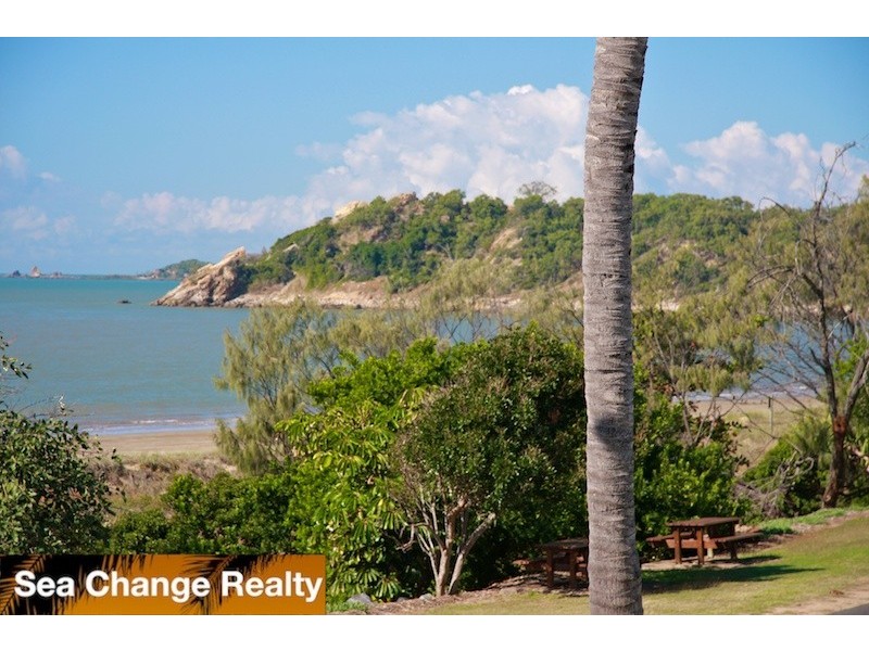 20 Schofield Pde, Keppel Sands QLD 4702