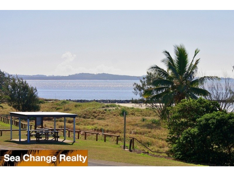 20 Schofield Pde, Keppel Sands QLD 4702