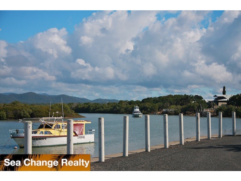 10 Giorgi Close, Keppel Sands QLD 4702
