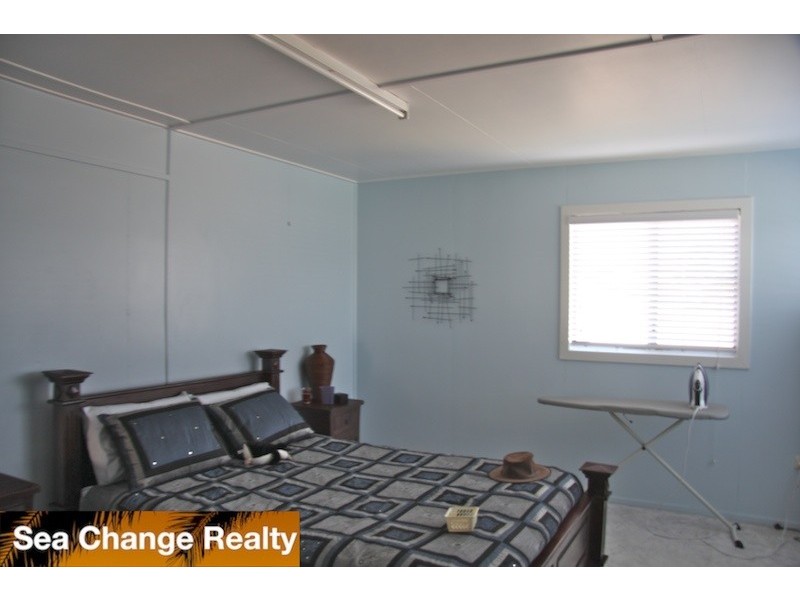 92 Schofield Parade, Keppel Sands QLD 4702