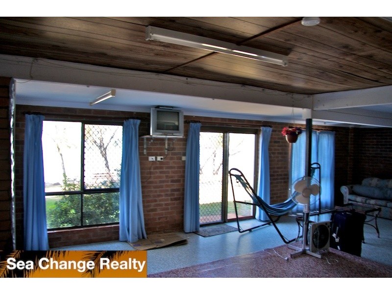 92 Schofield Parade, Keppel Sands QLD 4702