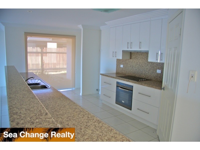 77 Amalfi Drive, Emu Park QLD 4710