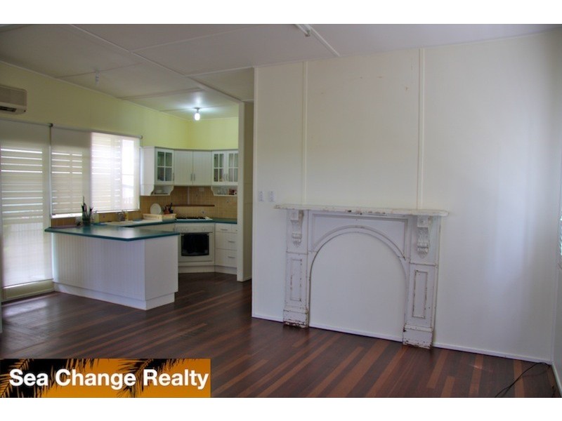 24 Esplande, Emu Park QLD 4710